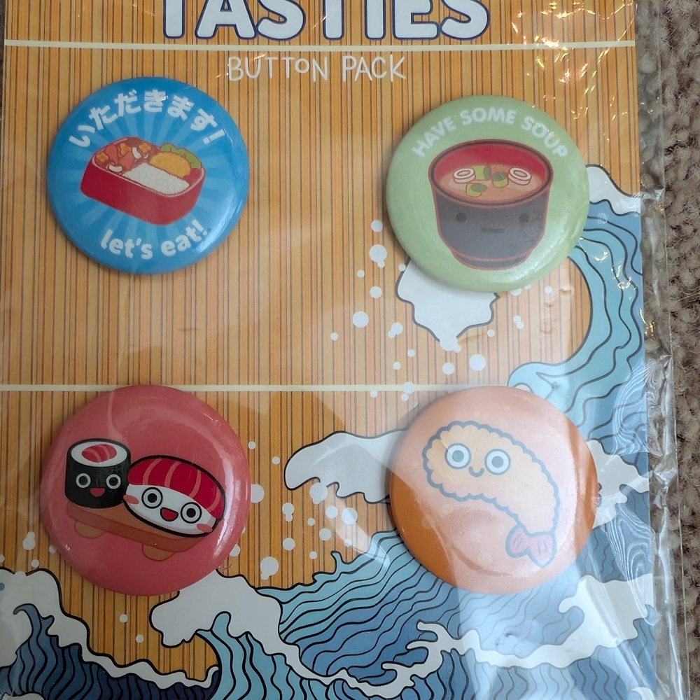Japan Button Set - Picture 3 of 3